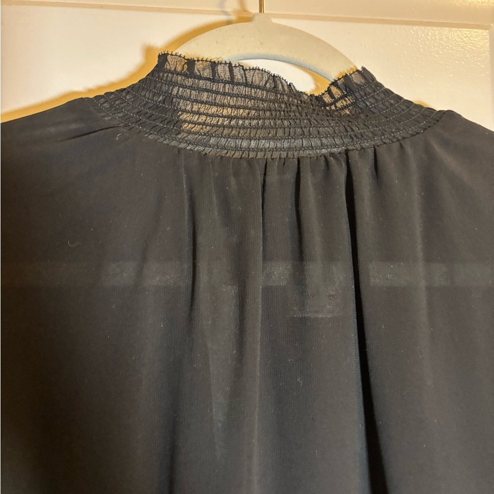 Wilfred Black Sheer Cuff Blouse Size M EUC - Picture 5 of 12